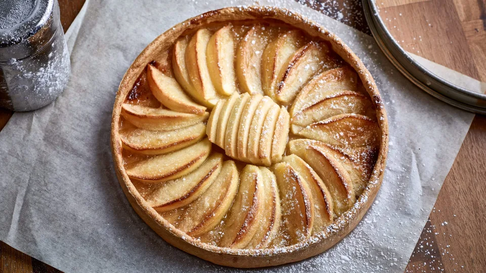 Maman Blanc apple tart.